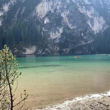 Il Lago di Braies in  Val di Braies – Dolomiti